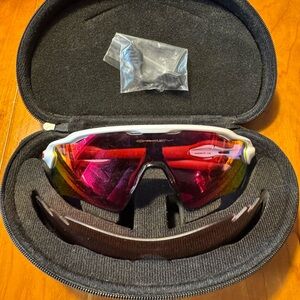Oakley Radar EV Sunglasses with Polarized Lenses